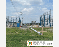 東側